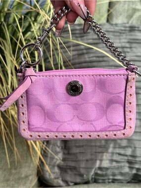 RARE Vintage Y2K Coach Popular Pink Signature Jacquard Mini Wristlet Chain Bag